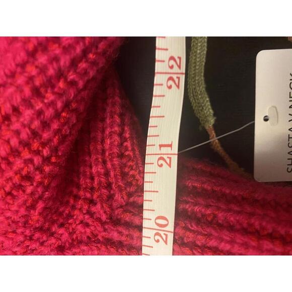 NWT Athleta Ribbed V-Neck Sweater - Shasta Neck Design - Picture 4 of 8